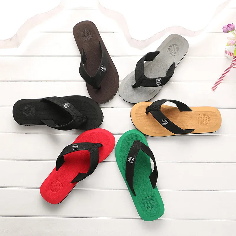 ¡Verano con estilo! Sandalias de alta calidad para hombres de Solo Sandals, perfectas para playa y casualidad. Antideslizantes, cómodas y estilosas 👟🌞. Eleva tu look fácilmente.