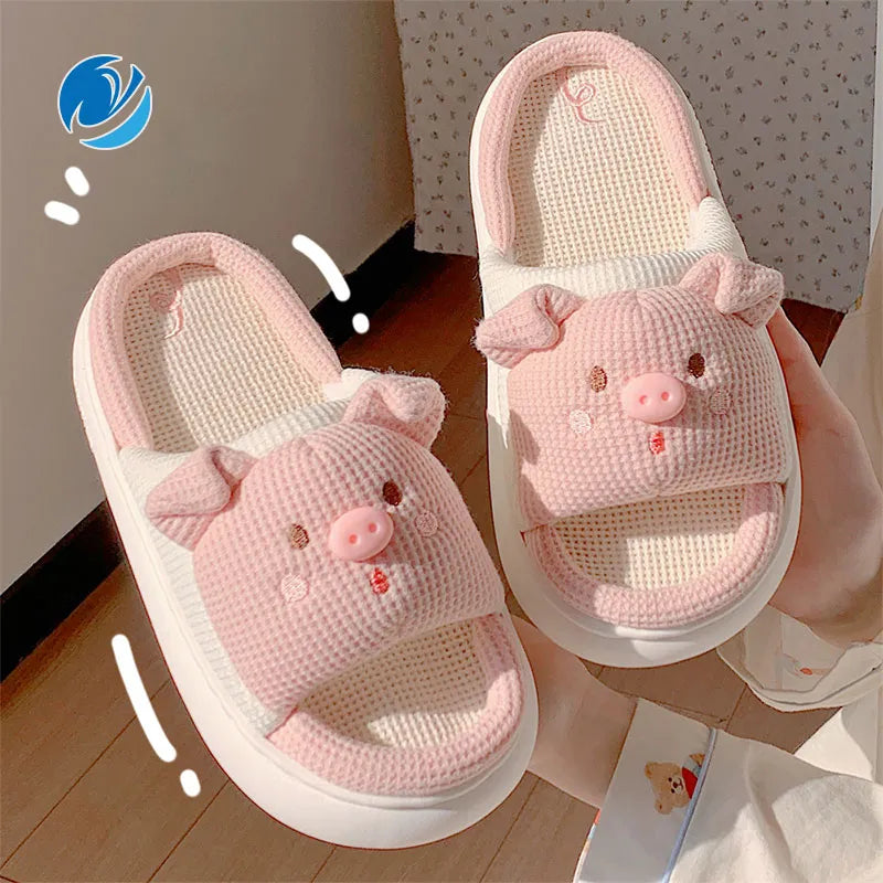Pantuflas de Cerdito 🐷💕: ternura y comodidad todo el año. Diseño abierto, transpirable, alta calidad. Encanto en cada paso para todos en casa 🏠✨.