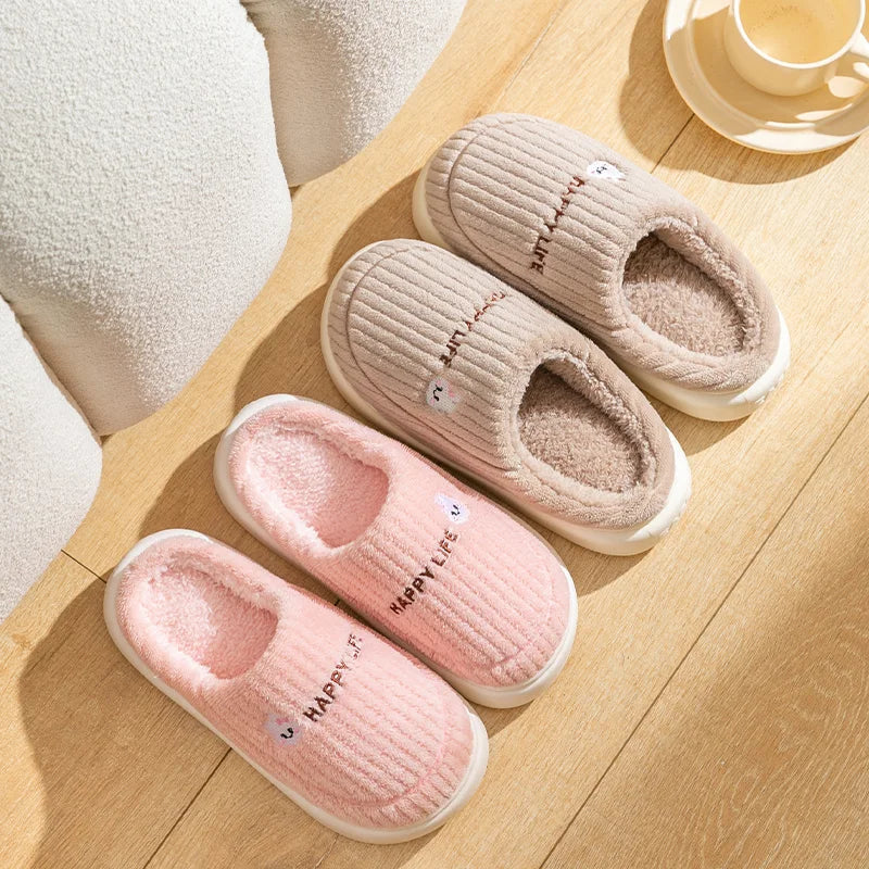 Pantuflas de Algodón de Invierno SolSet 🌨️❤️: calor y confort para ambos. Suelas suaves, antideslizantes, ideal para parejas en casa. Cada paso, un abrazo acogedor.