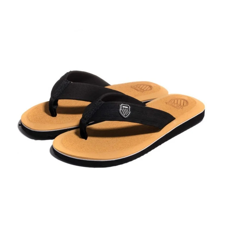 ¡Verano con estilo! Sandalias de alta calidad para hombres de Solo Sandals, perfectas para playa y casualidad. Antideslizantes, cómodas y estilosas 👟🌞. Eleva tu look fácilmente.